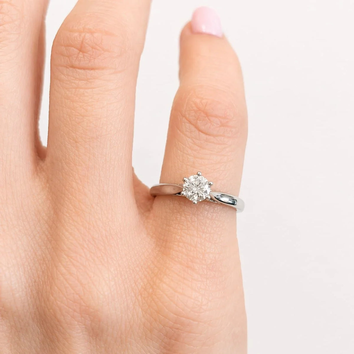 Bague Solitaire en or blanc et diamant