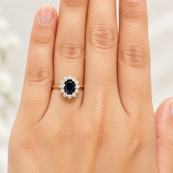 Bague Marguerite en or jaune, saphir et diamants