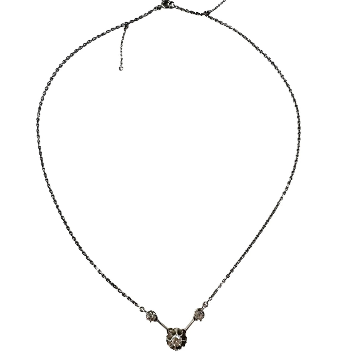 Collier Ras de cou en or blanc et diamants
