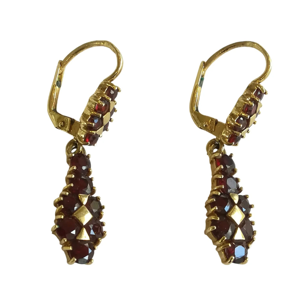 Boucles d'oreilles Dormeuses en or jaune et grenats