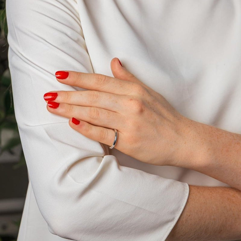 Ginette NY Bague Alliance Be my white domed band Or blanc - Castafiore