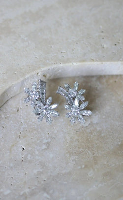 Guillemin & Soulaine pour Fred Boucles d'Oreilles Fleur Diamants - Castafiore