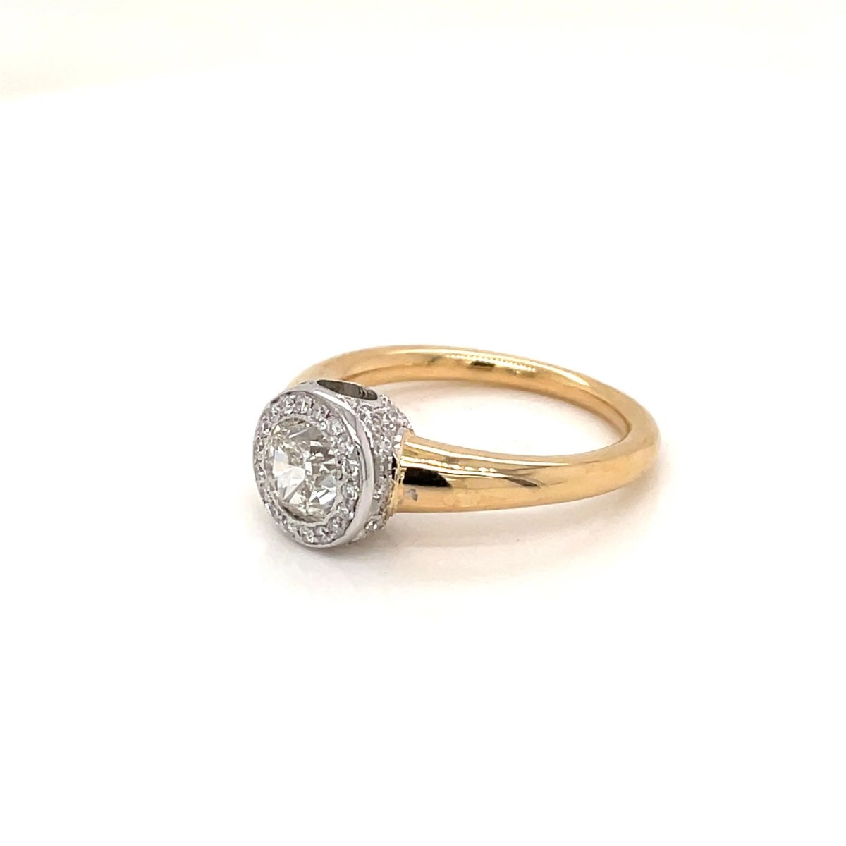 IGI Certified 1 Carat Cushion Diamond Solitaire Ring - Castafiore