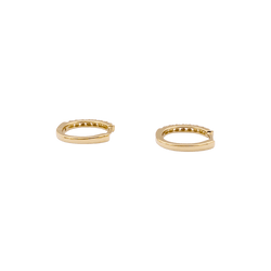 Paire de petites créoles en or jaune, diamants.