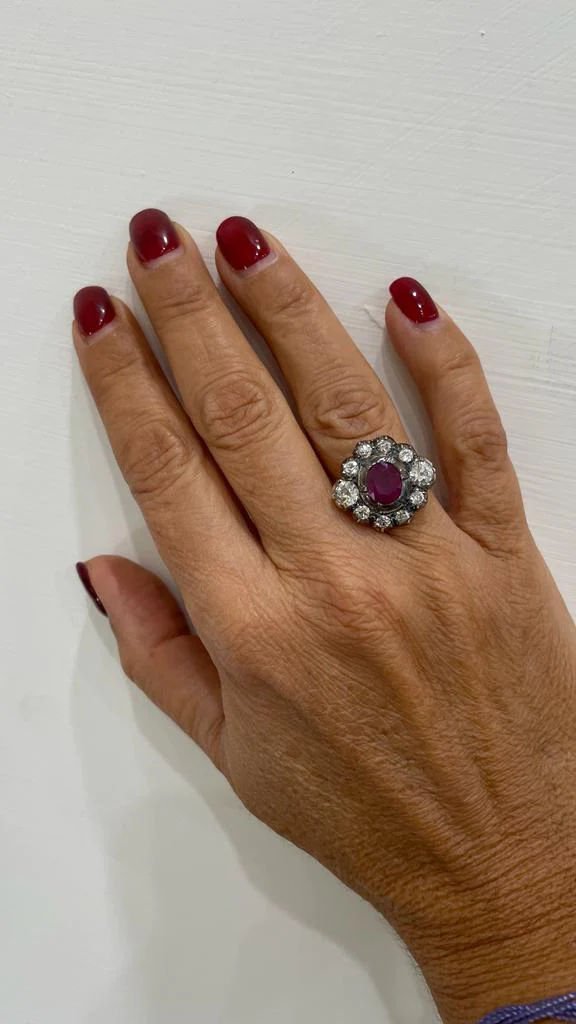 Late 19th century 2.05 Carat Ruby Diamond Gold Cluster Ring - Castafiore