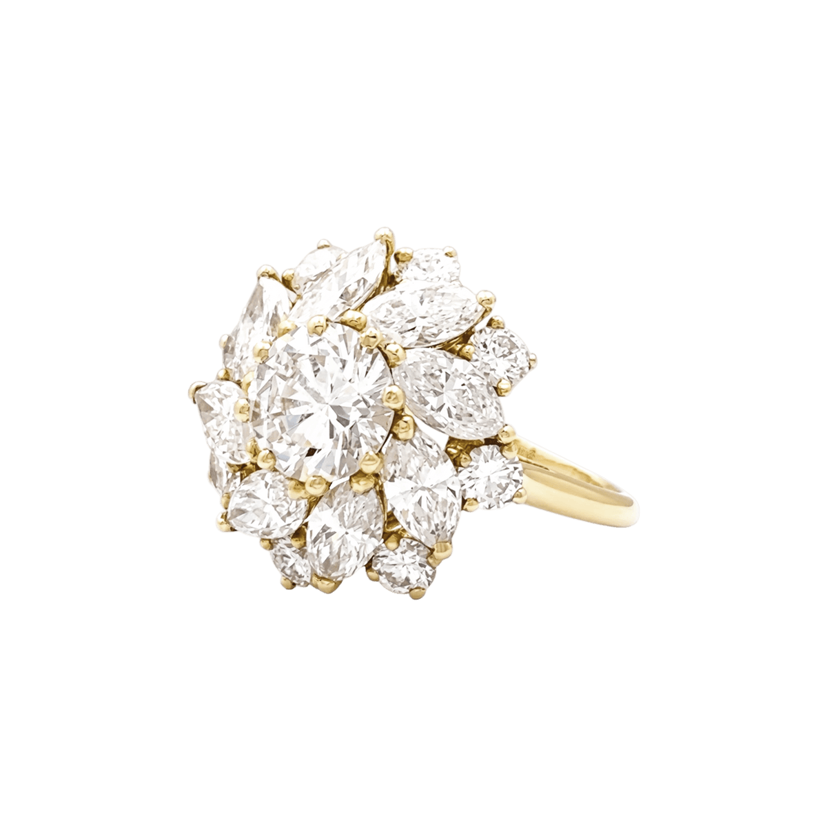 Bague Cartier, "Marguerite", diamants central 1,57 carat, or jaune.