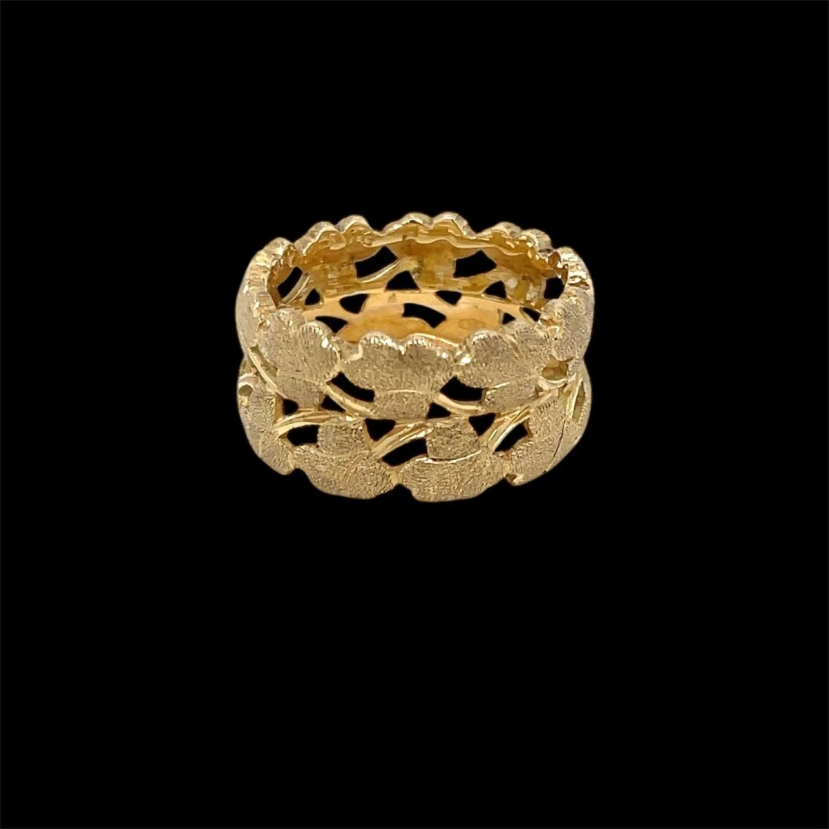 Mario Buccellati "Foglie" Collection Gold Band Ring - Castafiore