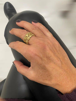 Mario Buccellati "Foglie" Collection Gold Band Ring - Castafiore