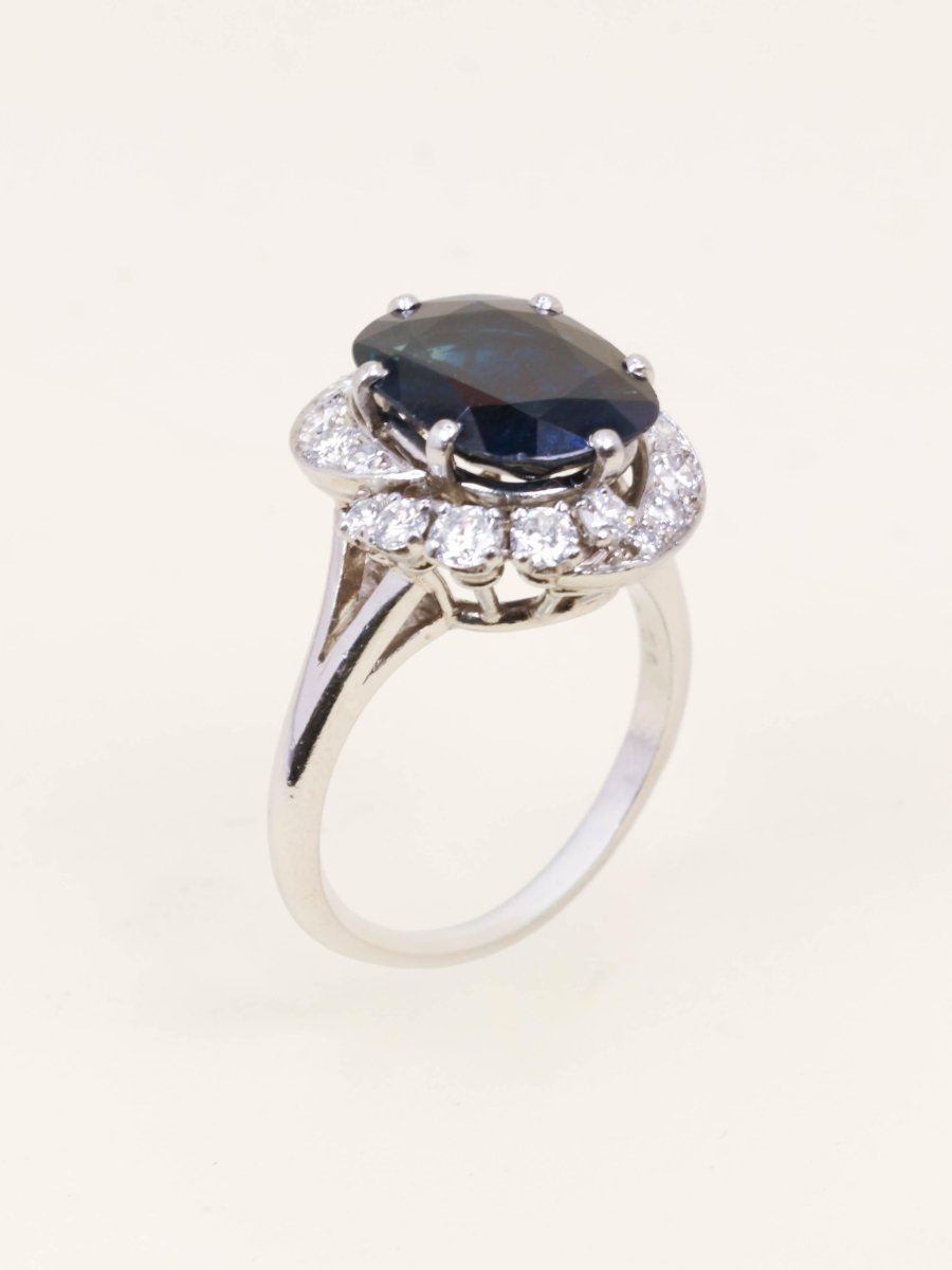 MAUBOUSSIN Bague saphir 6 carats entourage diamant - Castafiore