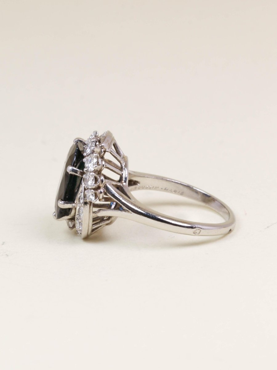 MAUBOUSSIN Bague saphir 6 carats entourage diamant - Castafiore