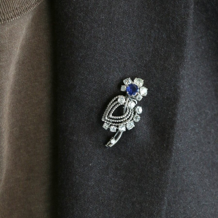 MAUBOUSSIN Broche or blanc saphir diamants taille ancienne - Castafiore