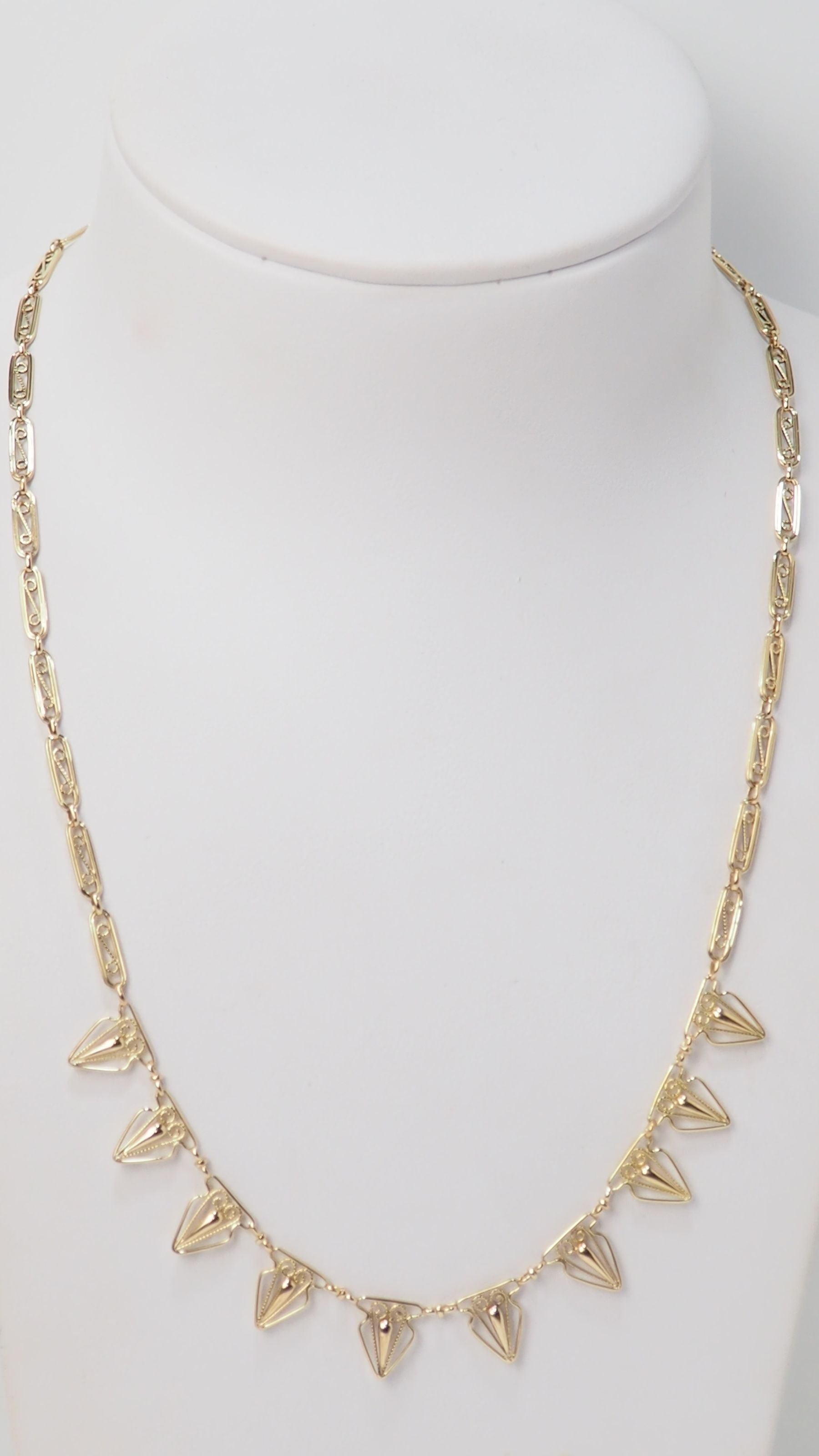 Collier draperie ancien en or jaune