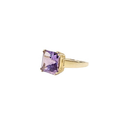 Bague en or jaune 18 carats et amethyste taille princesse - Taille EU60