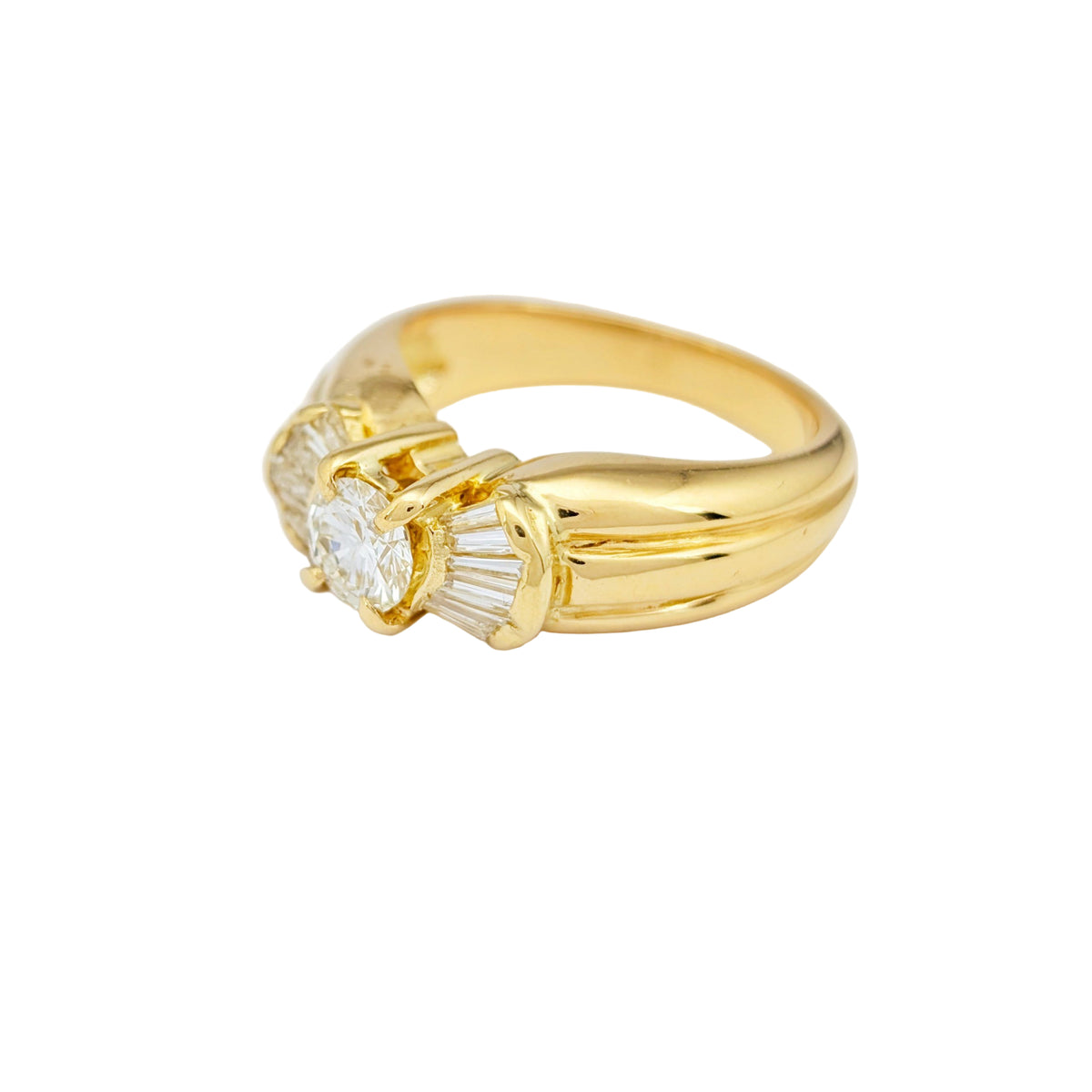 Bague en or jaune et diamants