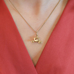 Pendentif charms carrosse vintage or jaune