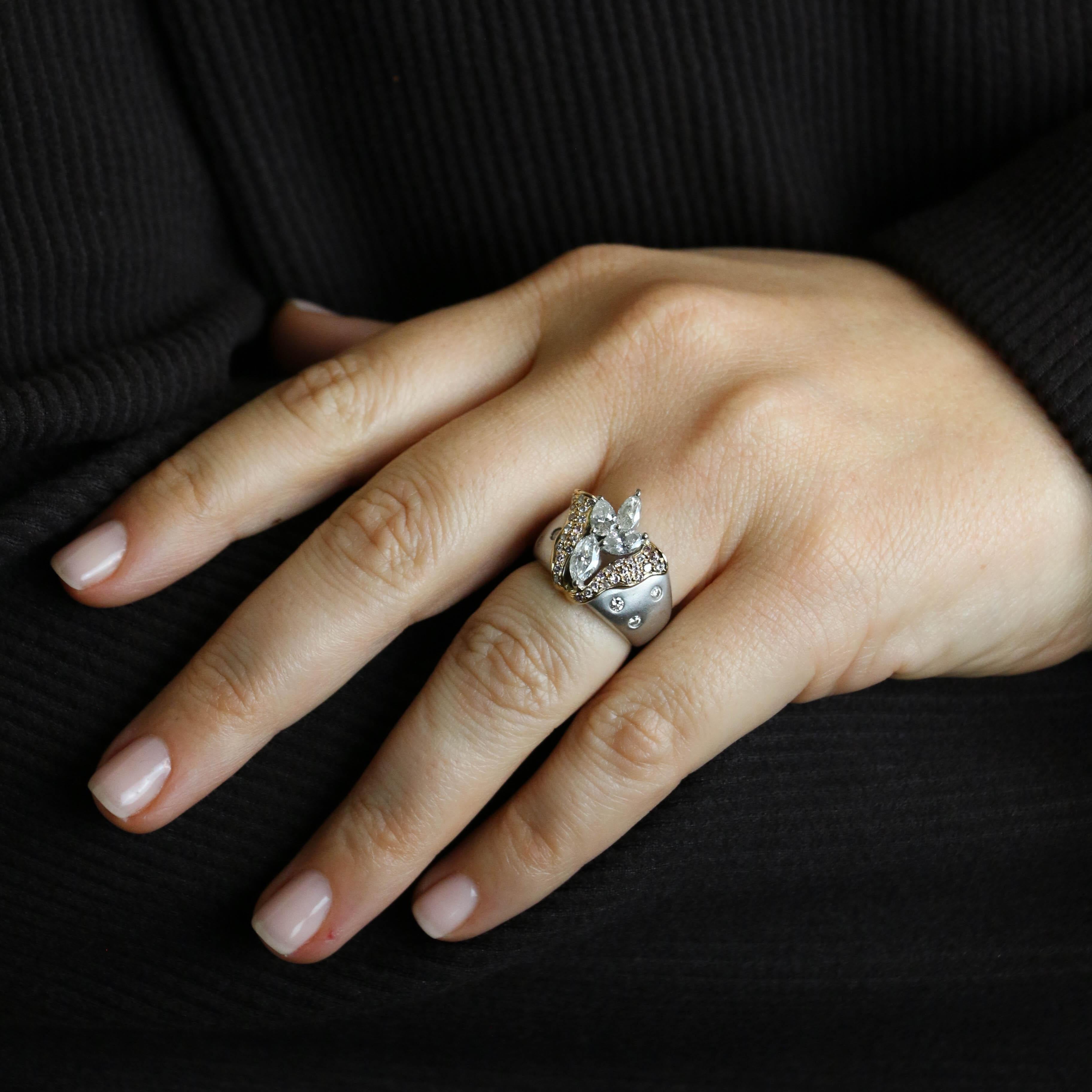 Bague Cocktail en or blanc, or rose et diamants