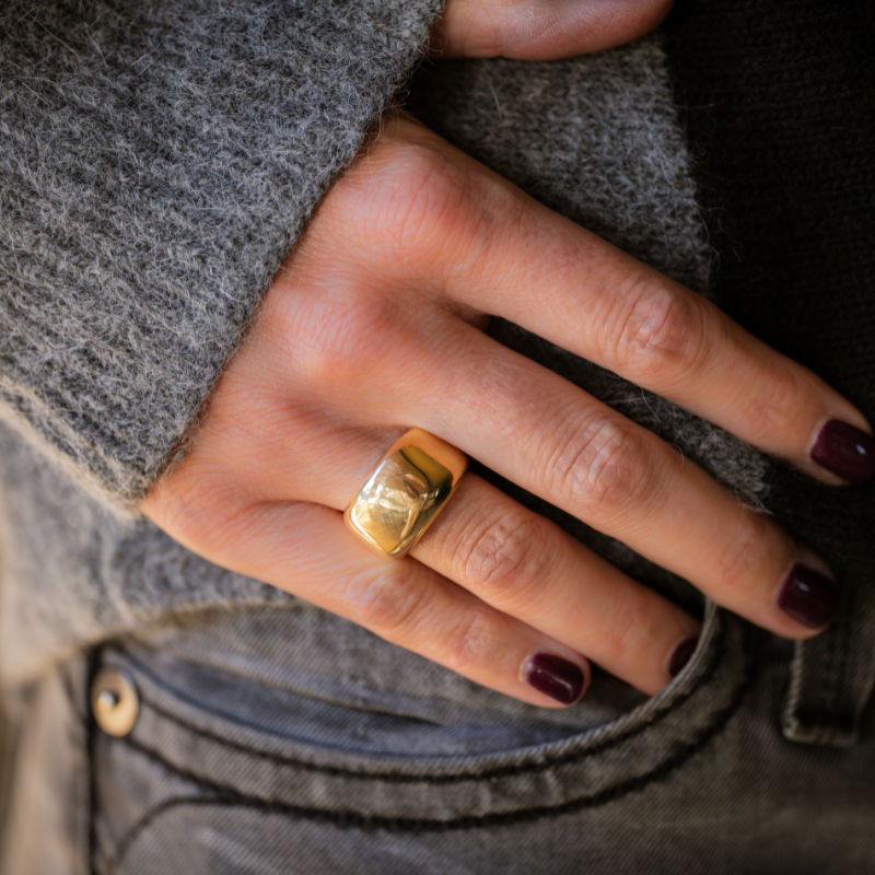 Bague CARTIER "Nouvelle vague" en or jaune