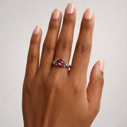 Bague style vintage en or blanc et tourmaline