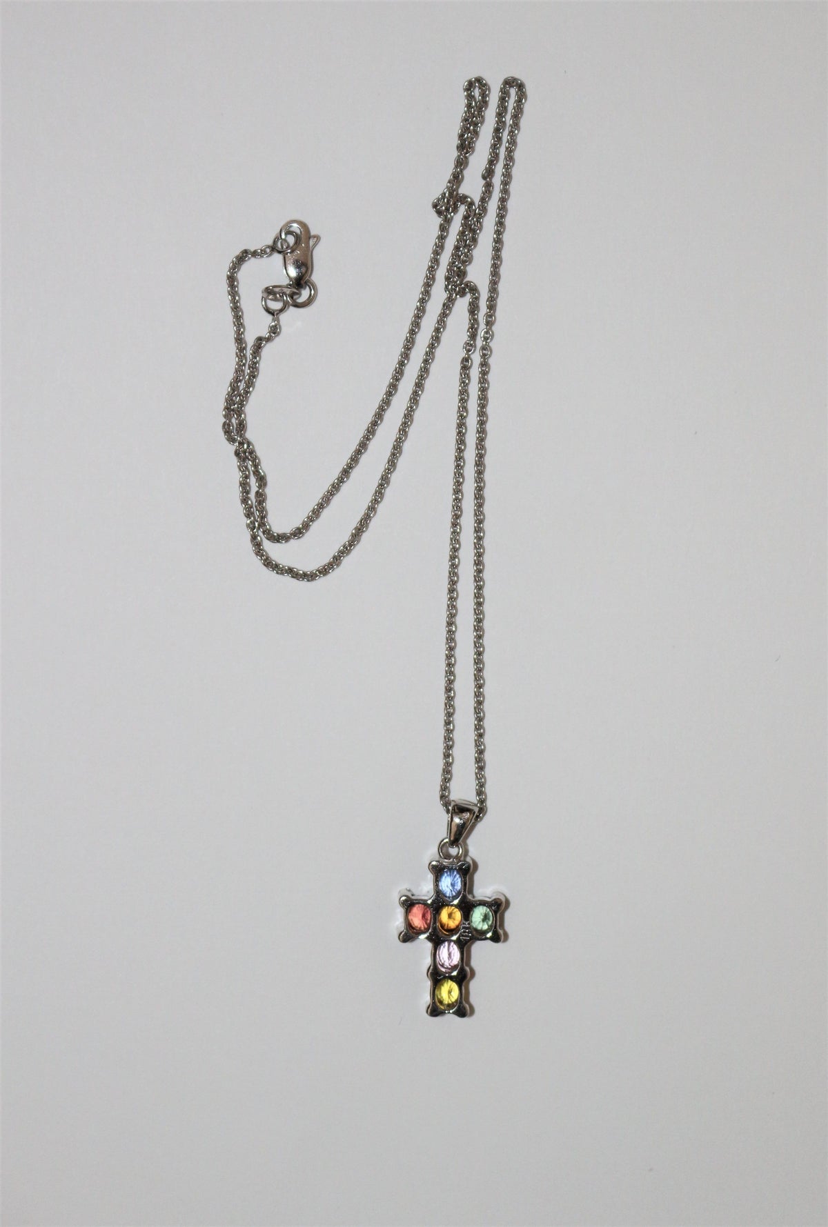 Collier Croix saphirs Or Blanc