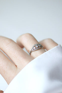 Bague bandeau en platine et diamants