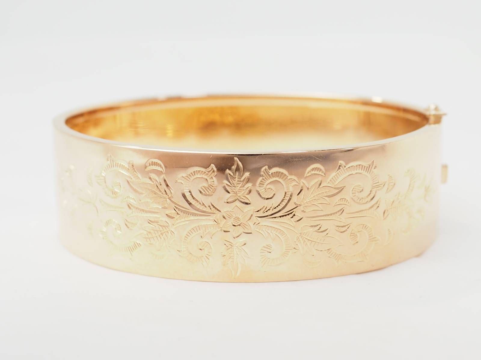 Bracelet jonc décor floral en or rose