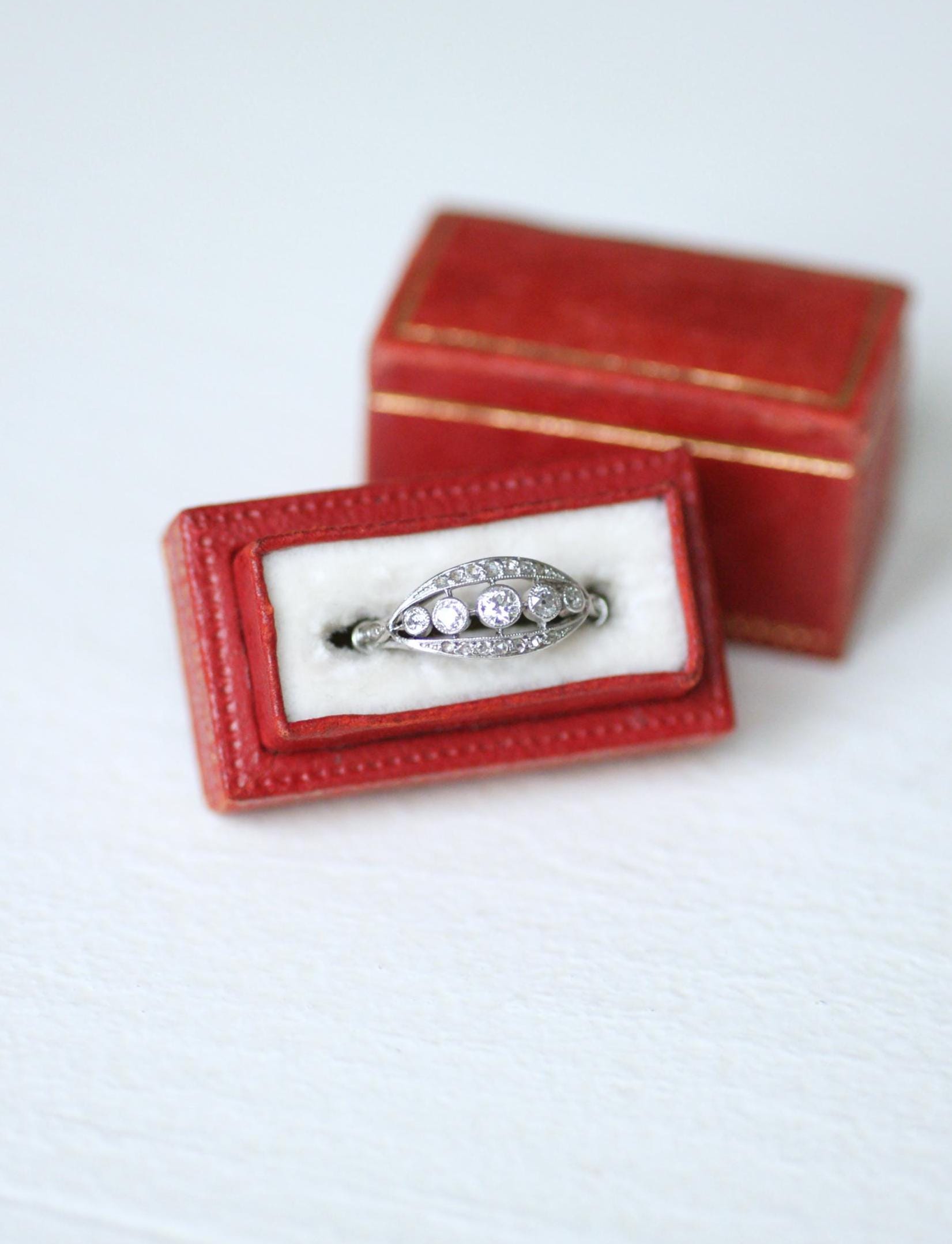 Ring Art Deco Headband diamonds on Platinum