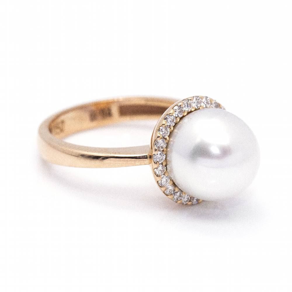 Bague en perles et diamants