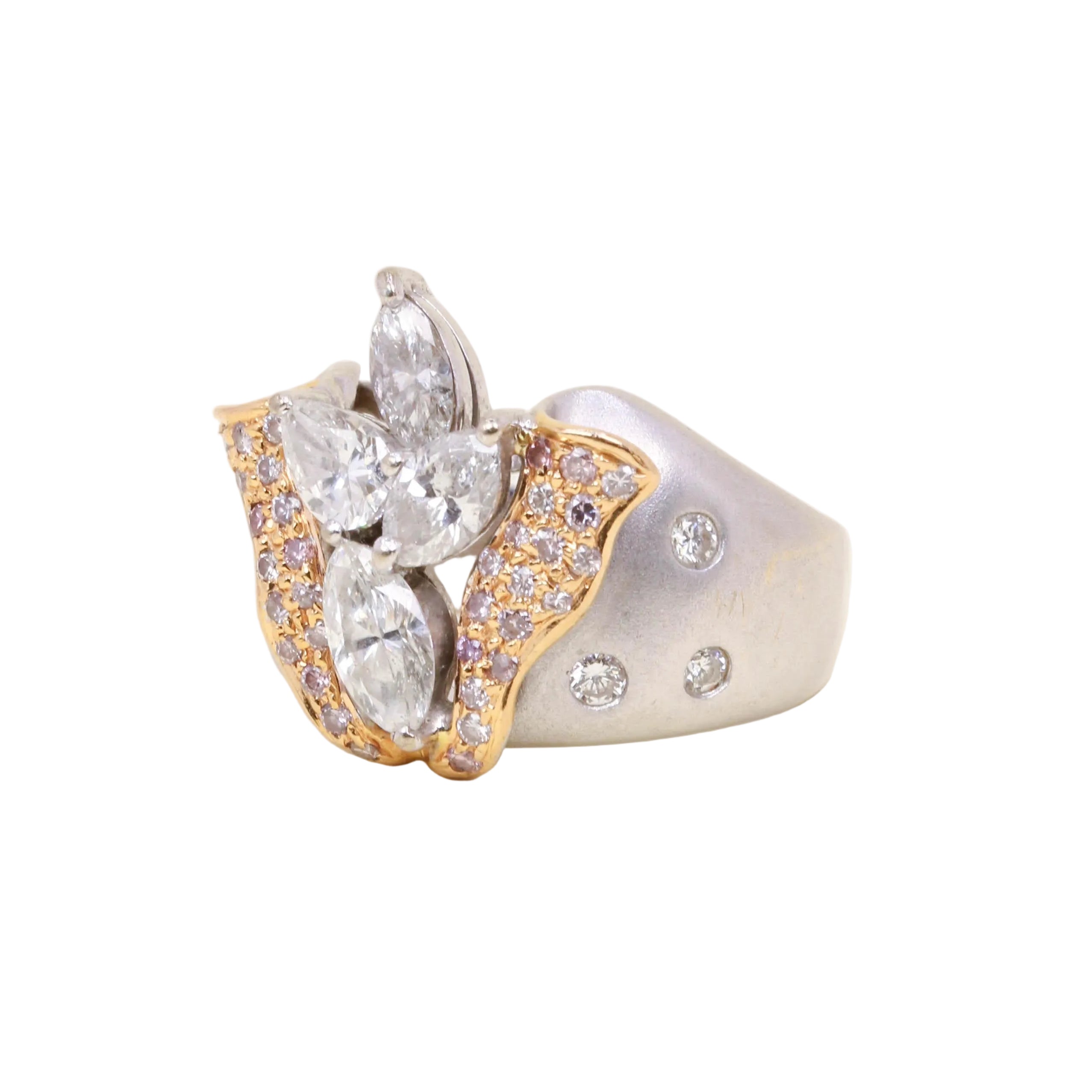 Bague VINTAGE Fleur en or blanc et rose diamants