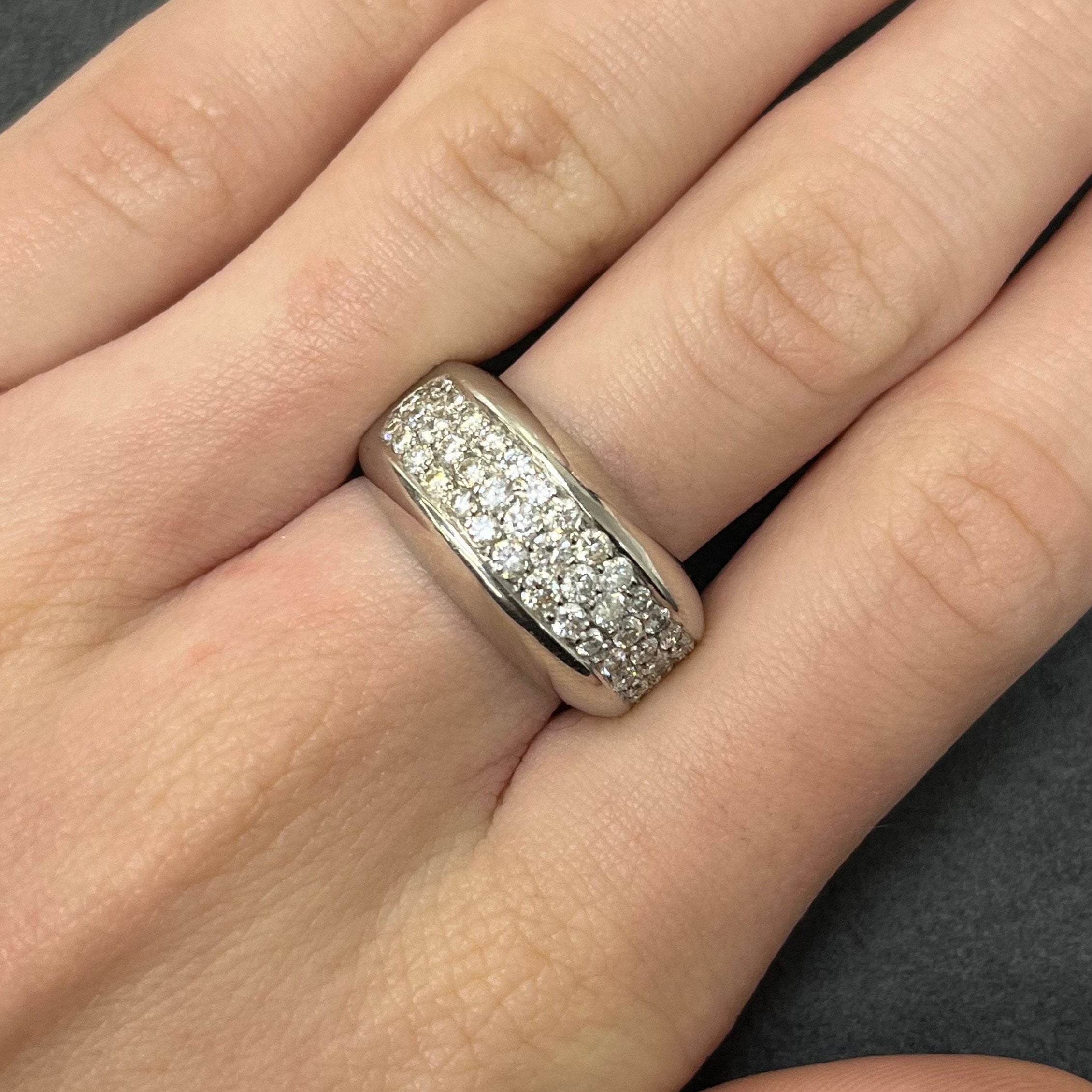 Bague Bandeau en or blanc et diamants