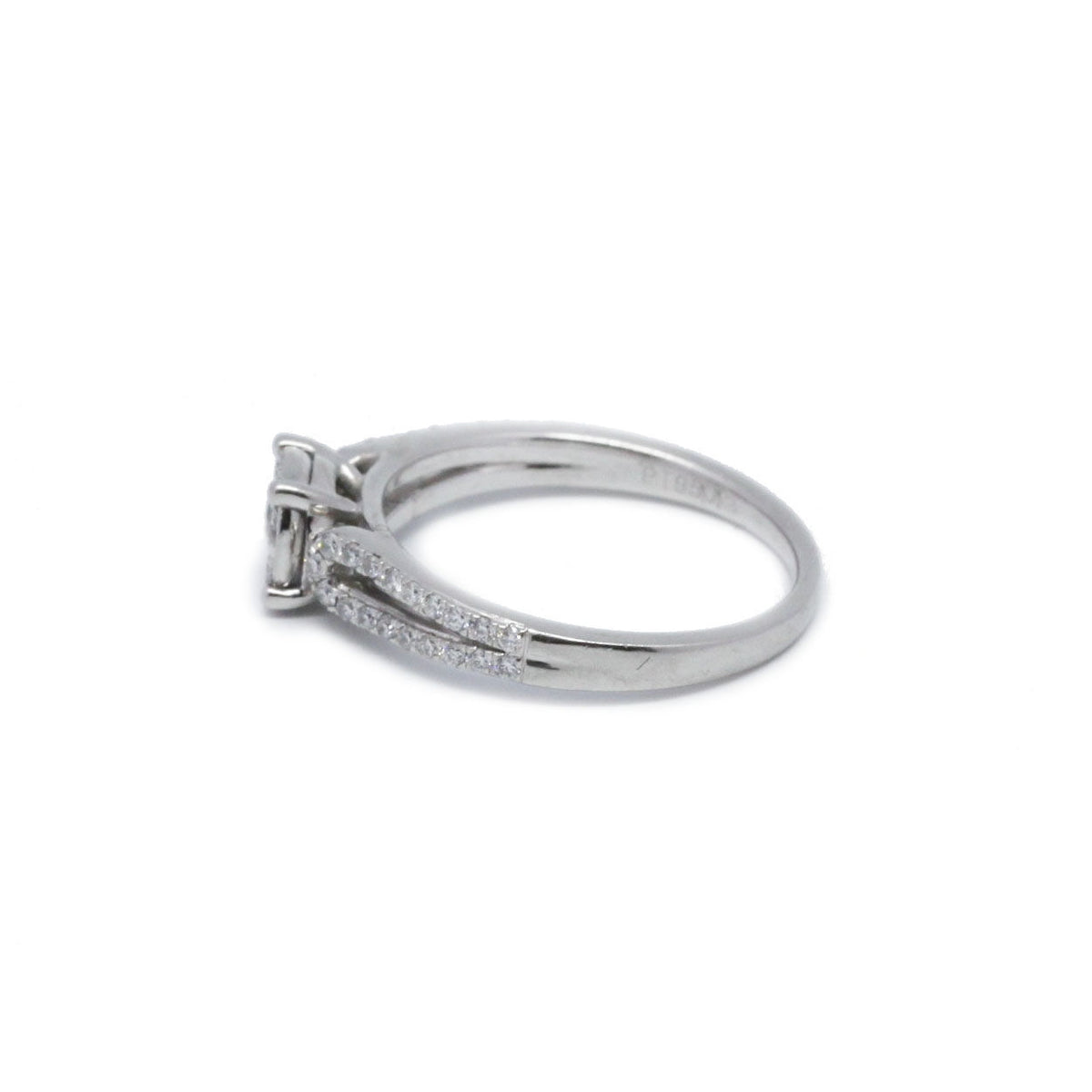 Bague - Platine Et Diamants