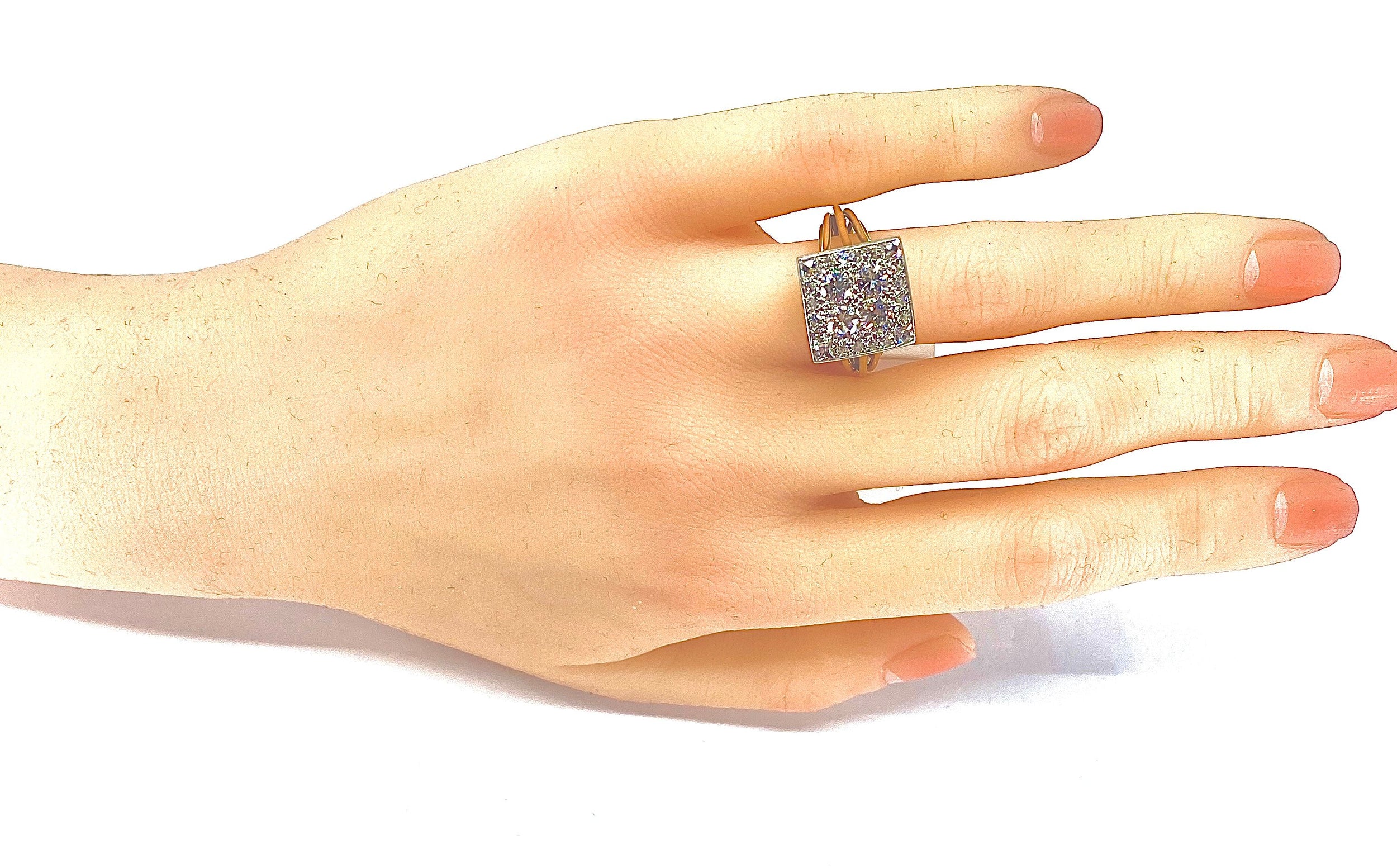 Ring in yellow gold, white gold and diamonds