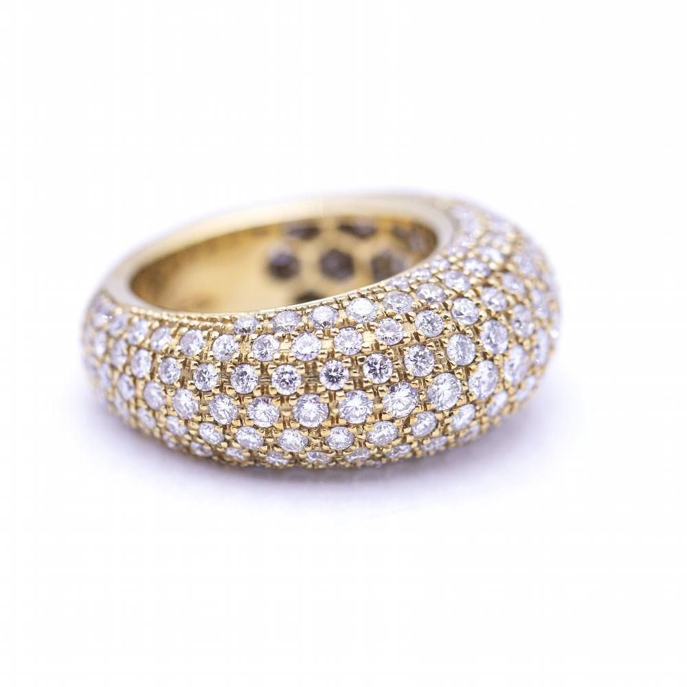 Bague en or jaune et pavé de Diamants