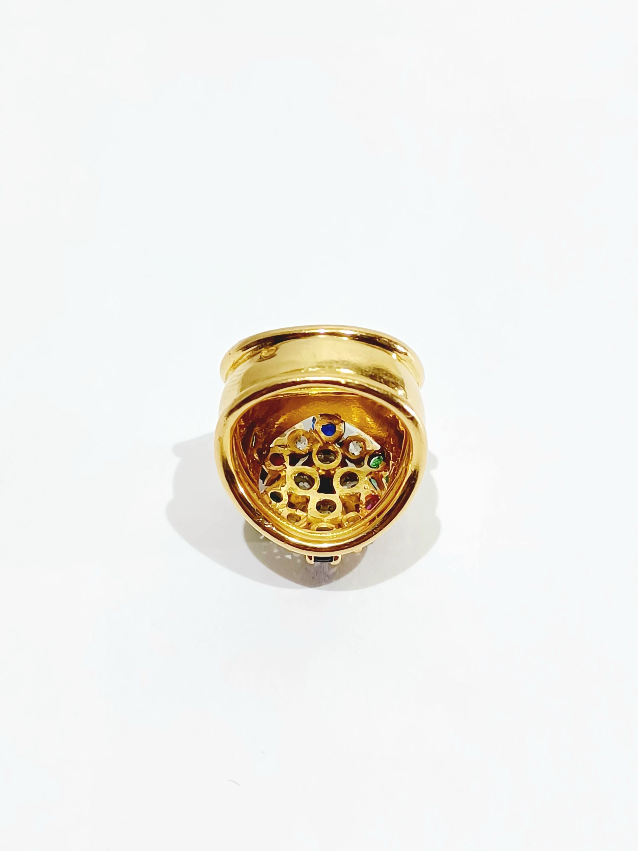 Bague En Or, Rubis, Diamants, Saphirs Et Emeraudes