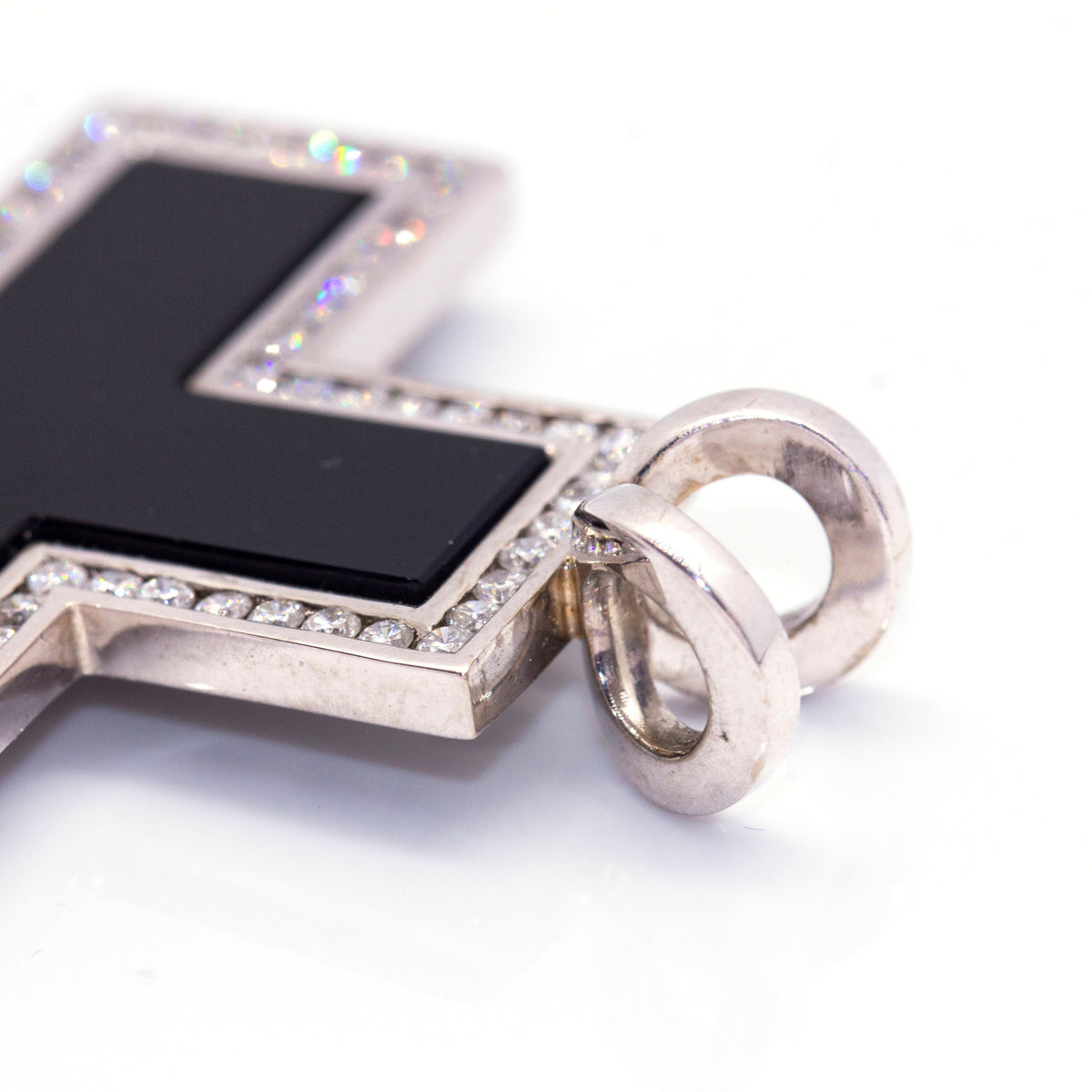 Pendentif CREU de DIAMANTS en or blanc