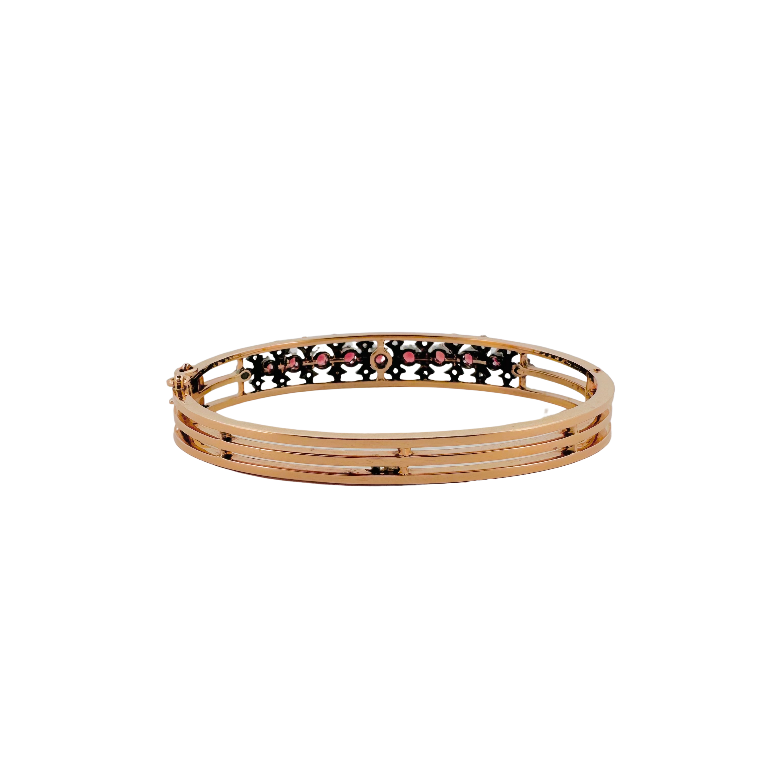 Bangle bracelet in pink gold, silver, garnets and diamonds 