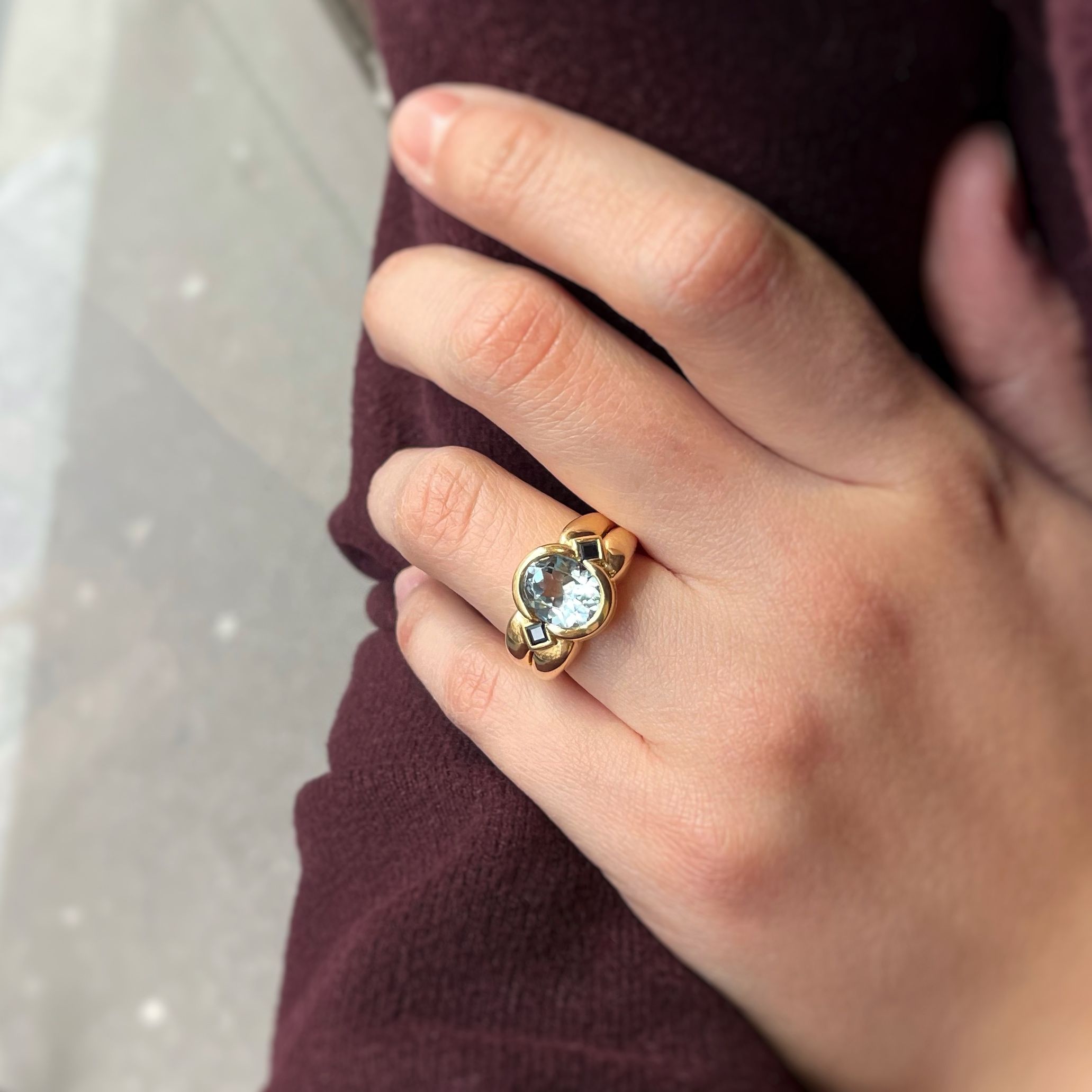 Bague - Or, Saphirs & Topaze