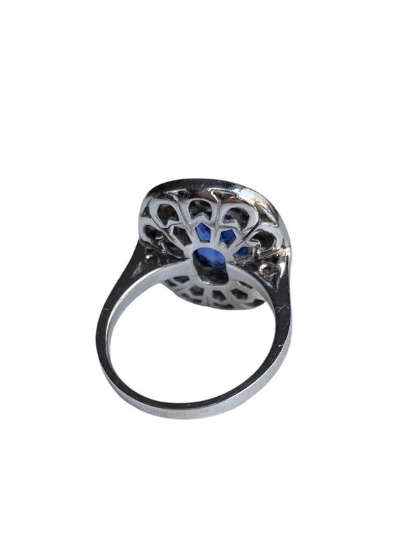 Bague en or blanc 18k saphir et diamants