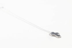 Collier maille forçat en or blanc et onyx