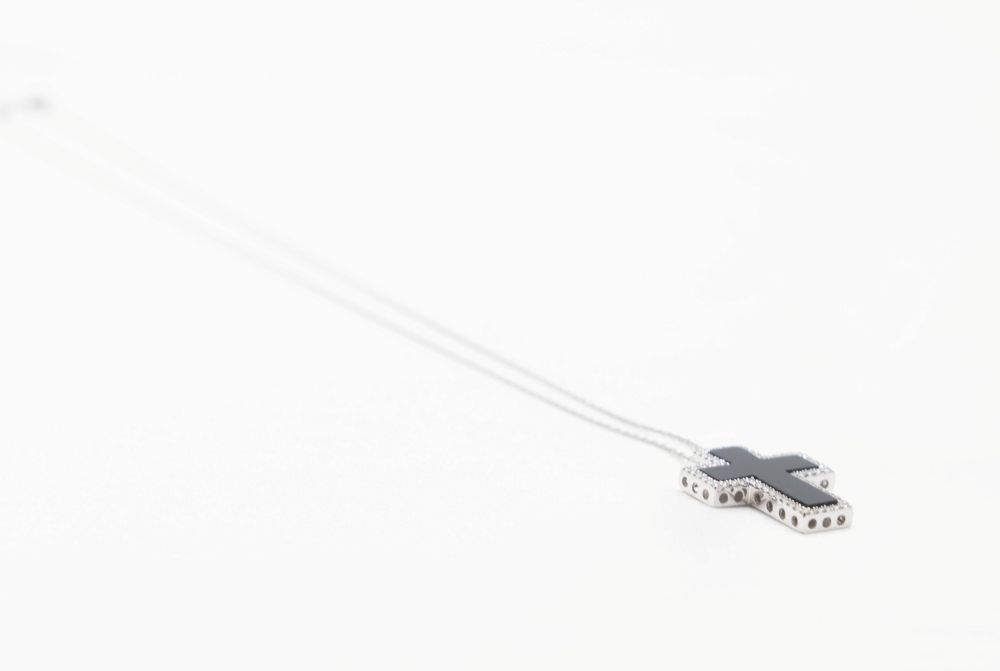 Collier maille forçat en or blanc et onyx