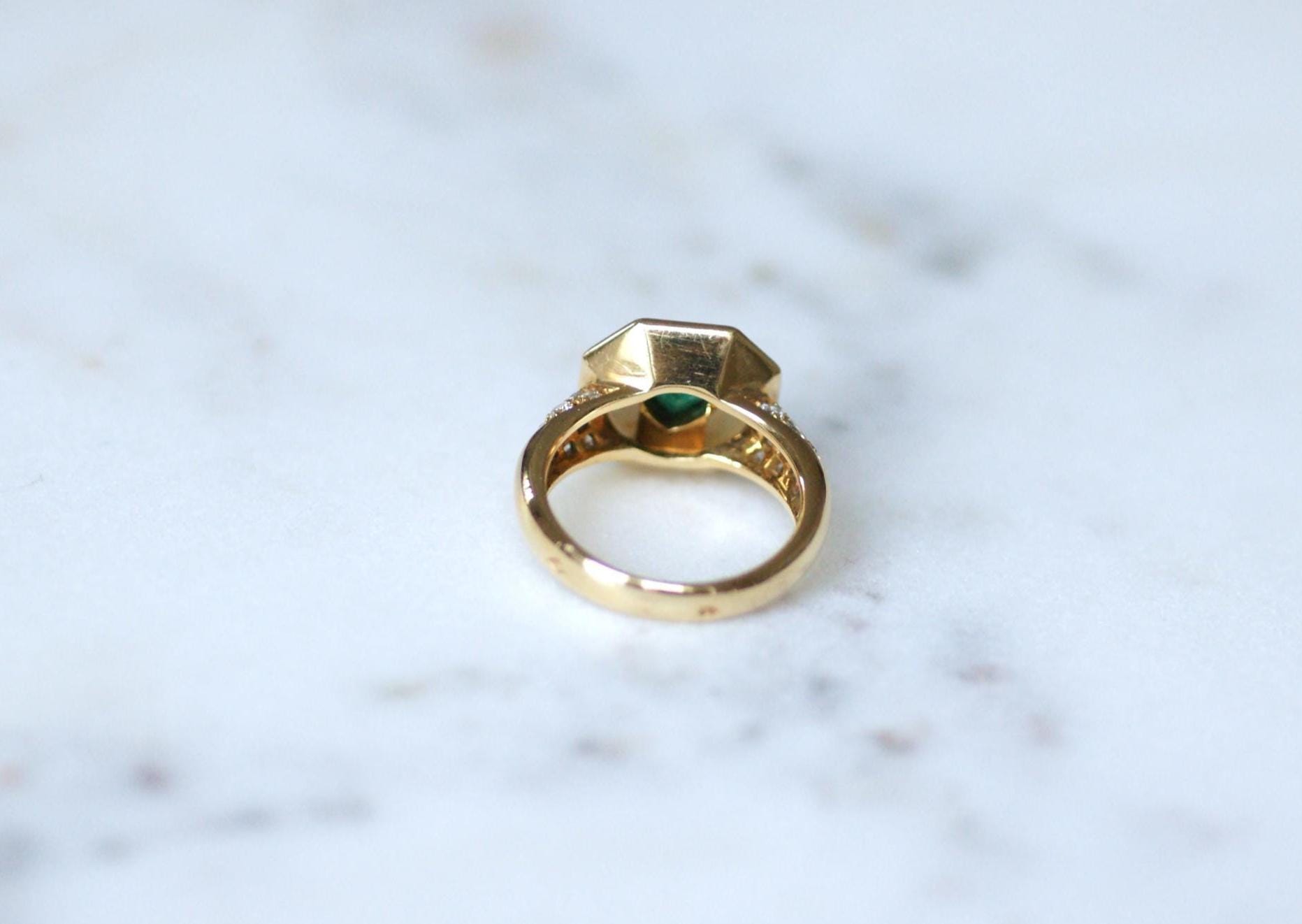 Ring Emerald Heart diamonds and Mother of Pearl on Yellow Gold