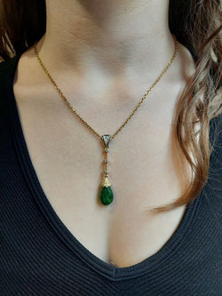 Pendentif goutte émeraude et diamants en or jaune