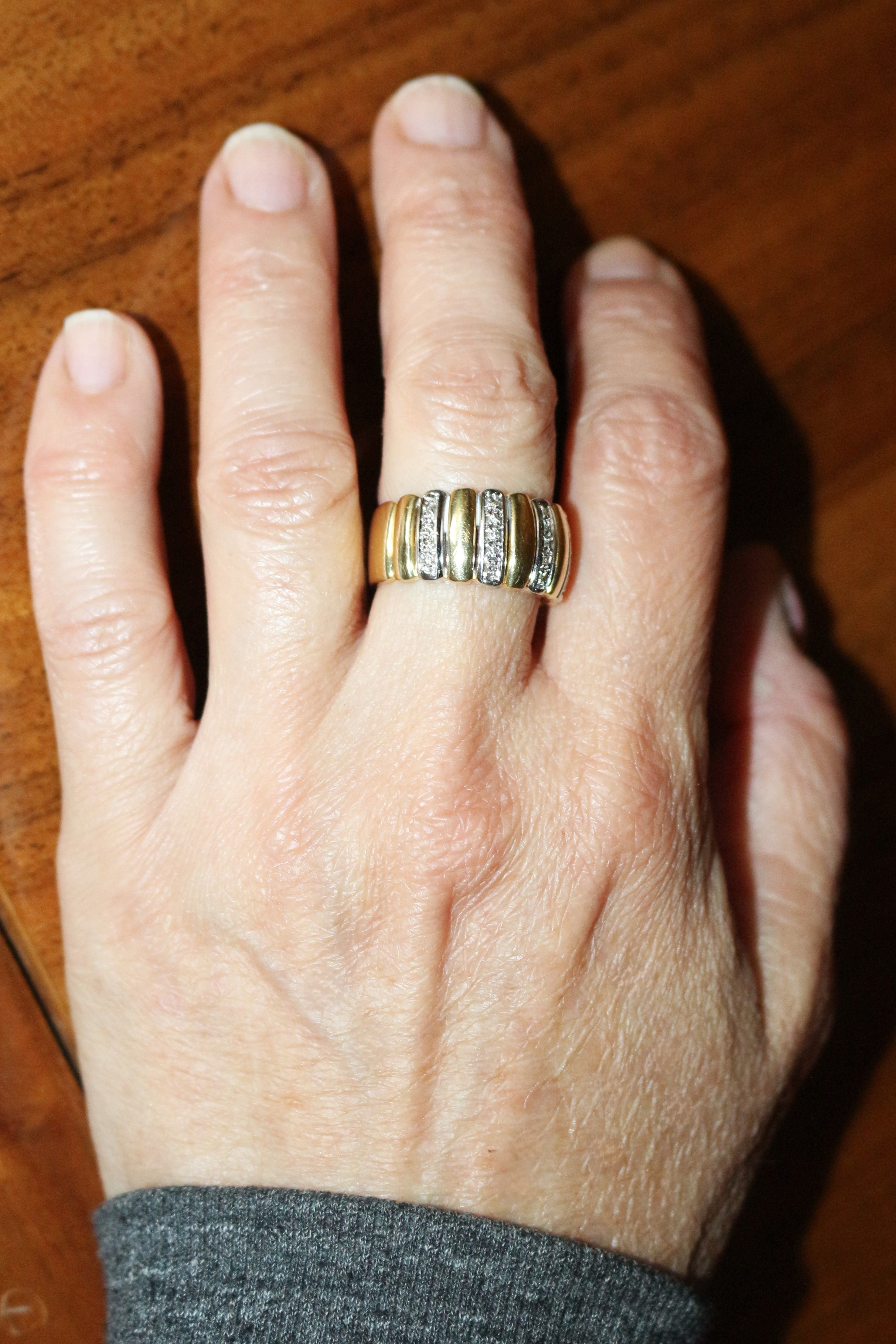 Bandeau ring in yellow gold, white gold and diamonds 