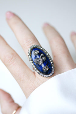 Bague navette en or rose et argent avec diamants et émail bleu