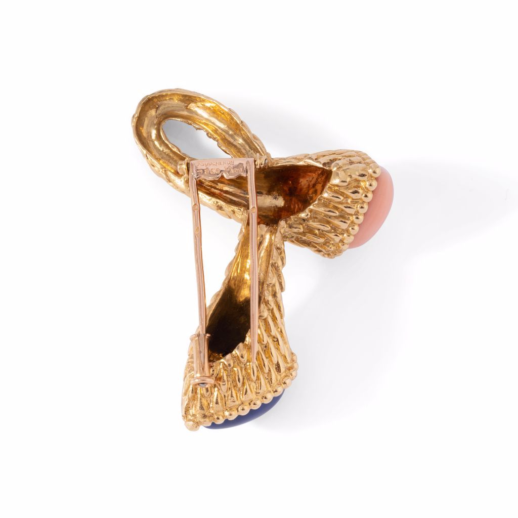 BOUCHERON “Bohemian Serpent” brooch, in yellow gold, coral and lapis lazuli