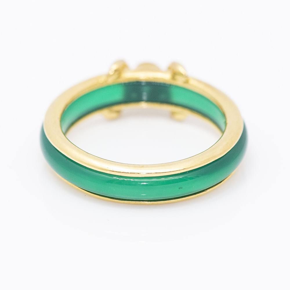 Bague en or avec agate et diamant. Deuxième main