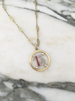 Pendentif Art Déco porte bonheur "13"