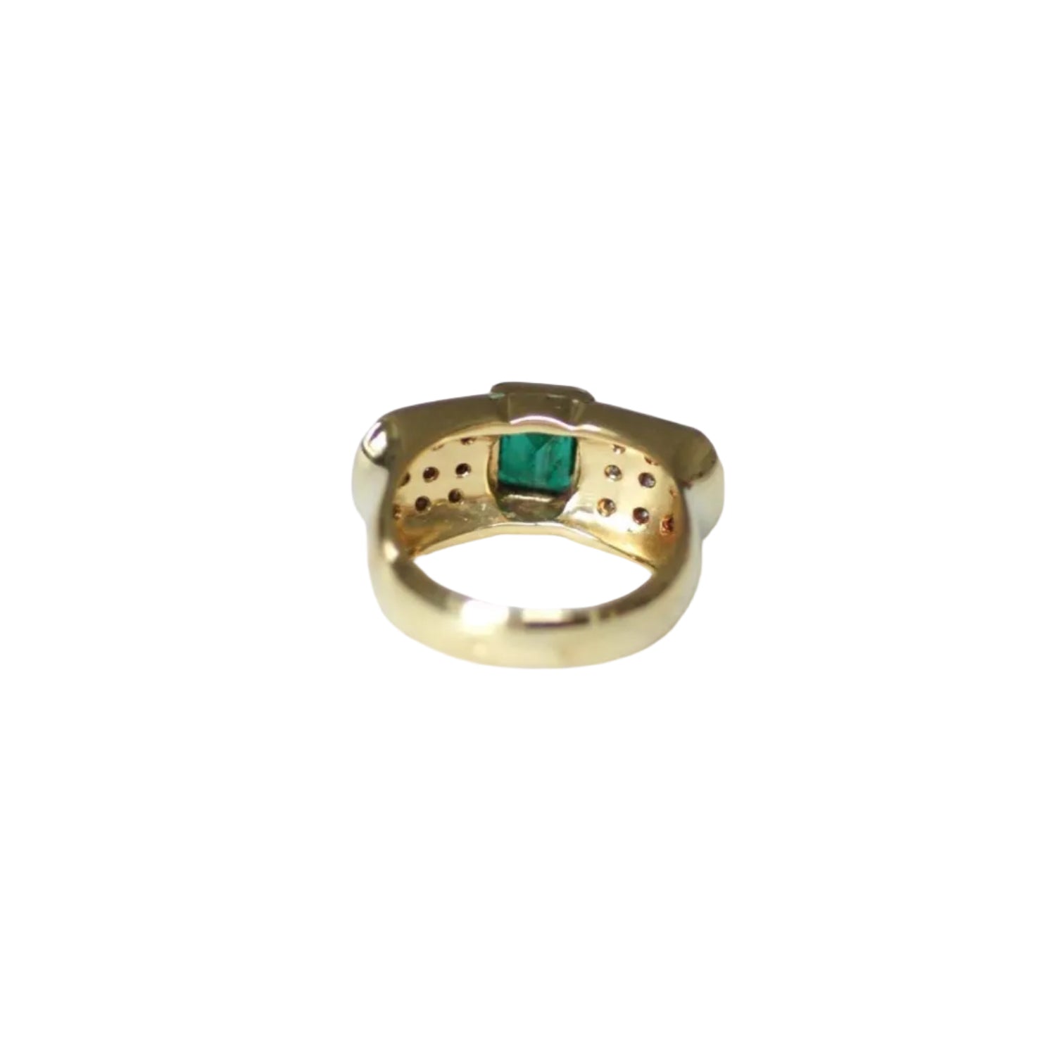 Ring Vintage Emerald and diamonds on Yellow Gold
