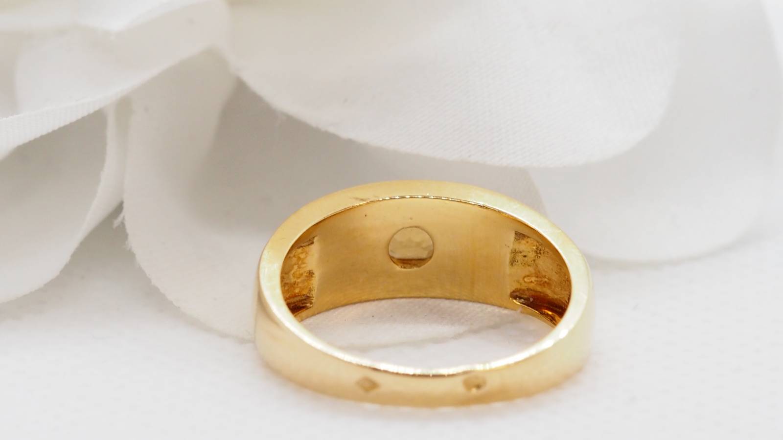 Bague Clozeau en or jaune , citrine et résine