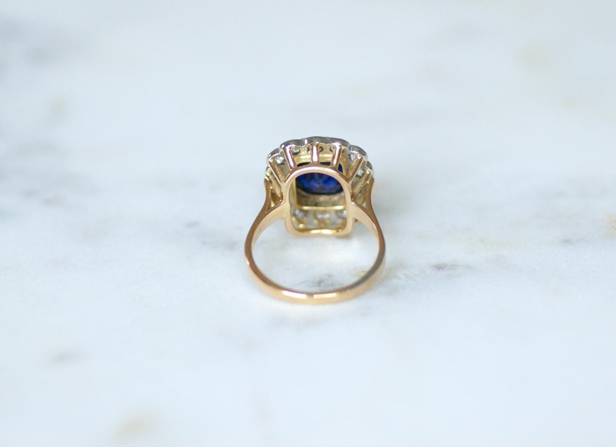 Ring Pompadour Art Deco Sapphire Siam Unheated and diamonds