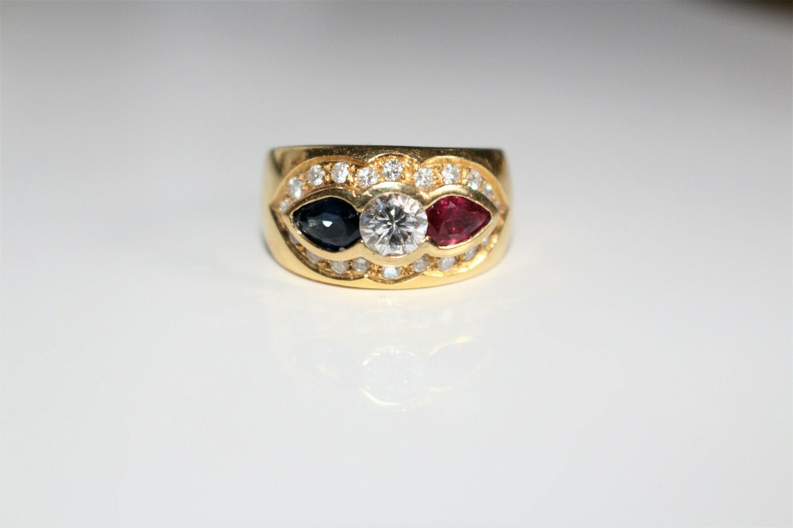Bague Tricolore Saphir Diamant Rubis